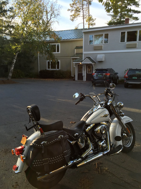 17 - Parking the bike in front of the Lake Morey Resort & Hotel