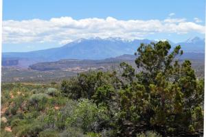 The Arches National Park Loop