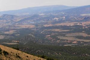 Diamond Mountain Road - Jensen to Jones Hole